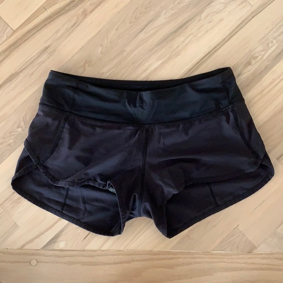Lululemon fast and free black shorts size 4 - Picture 1 of 4